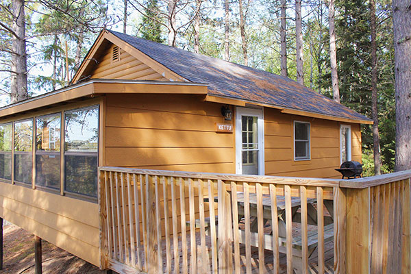 Kettu cabin at Camp Northern Lights