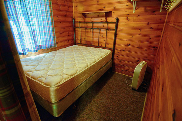Setri cabin at Camp Northern Lights